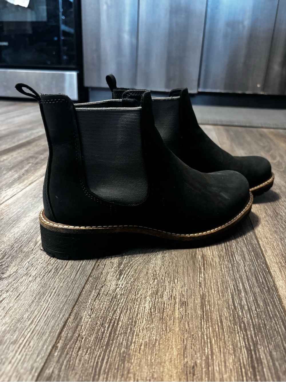 ECCO Chelsea boots